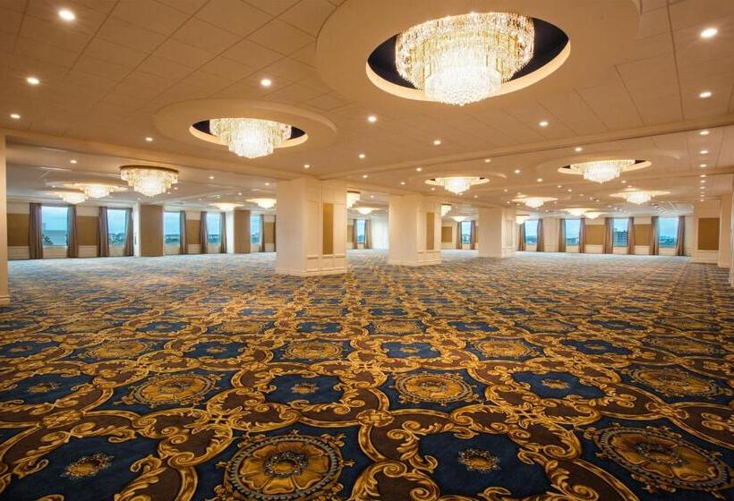 Stunning Condo Near Universal Studios