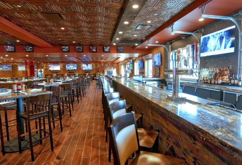 Stunning Condo Near Universal Studios