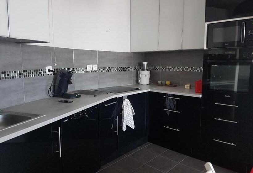 Superbe Appartement Neuf T3 De 71m2 En Résidence A Marseille
