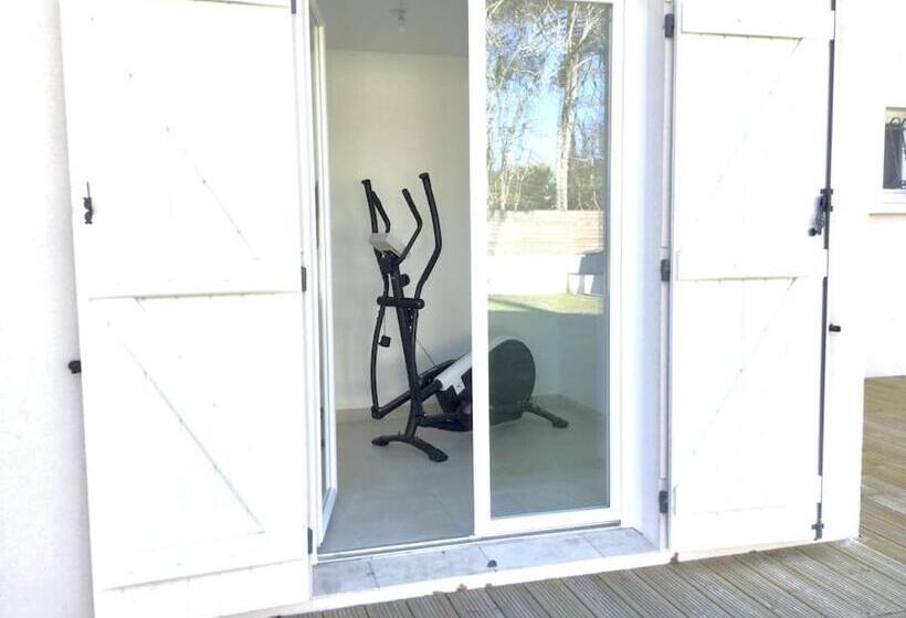 Superbe Villa 11 Places à 400 M De La Plage