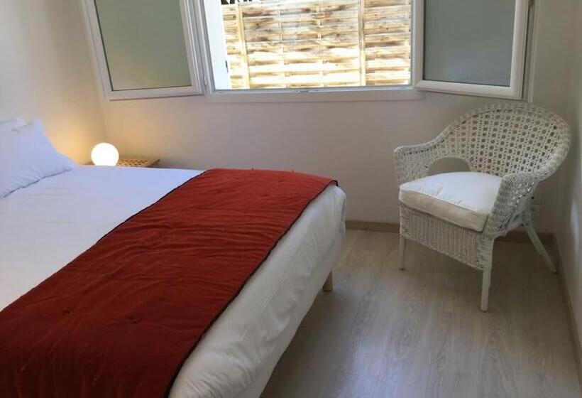 Superbe Villa 11 Places à 400 M De La Plage