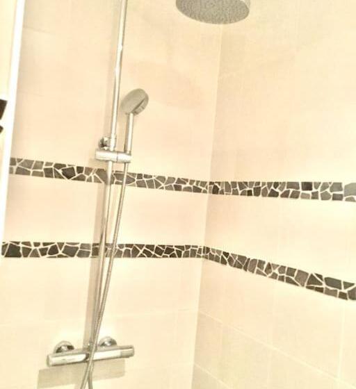 Superbe Villa 11 Places à 400 M De La Plage