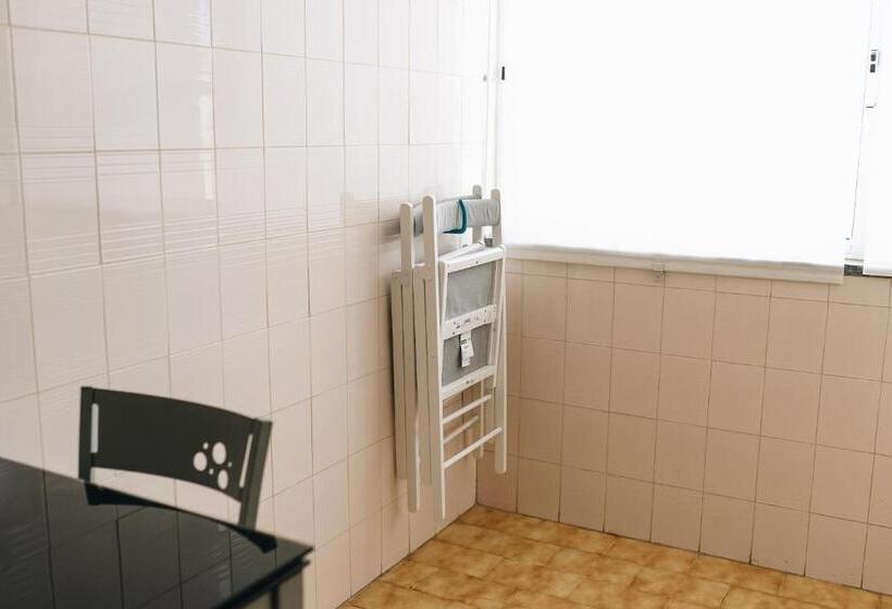 Sweet & Sunny Flat Ace Location