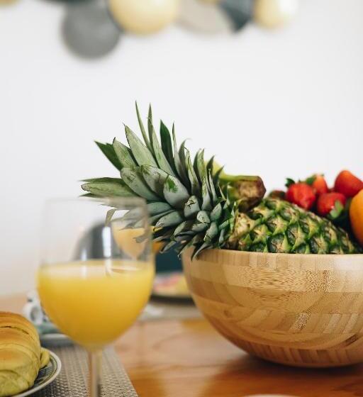 Sweet & Sunny Flat Ace Location