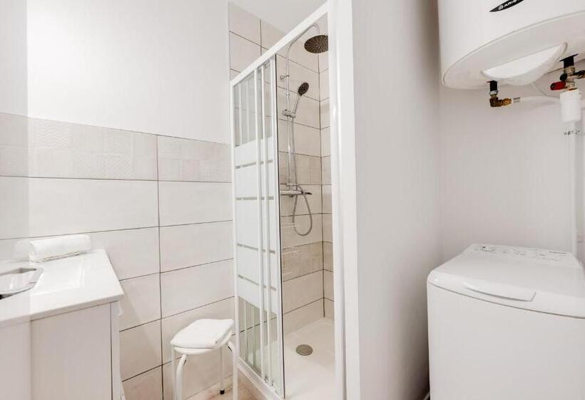 The Bells   Charming T2 Near The Lake