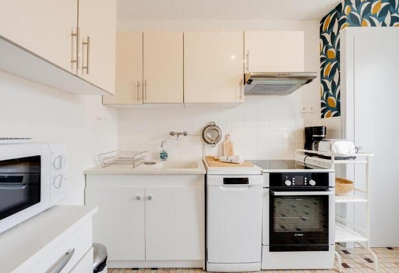 The Bells   Charming T2 Near The Lake