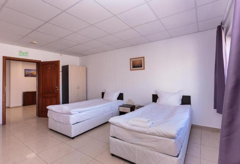 ユースホステル стаи за гости хан крум