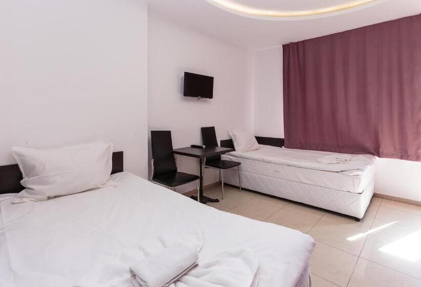 ユースホステル стаи за гости хан крум