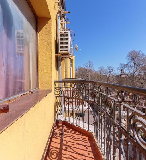 ユースホステル стаи за гости хан крум