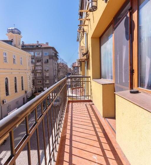 ユースホステル стаи за гости хан крум