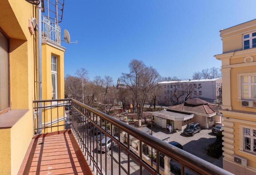 ユースホステル стаи за гости хан крум