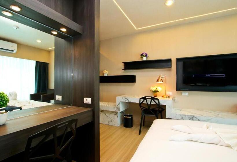 호스텔 Le Breeze Resort Hua Hin