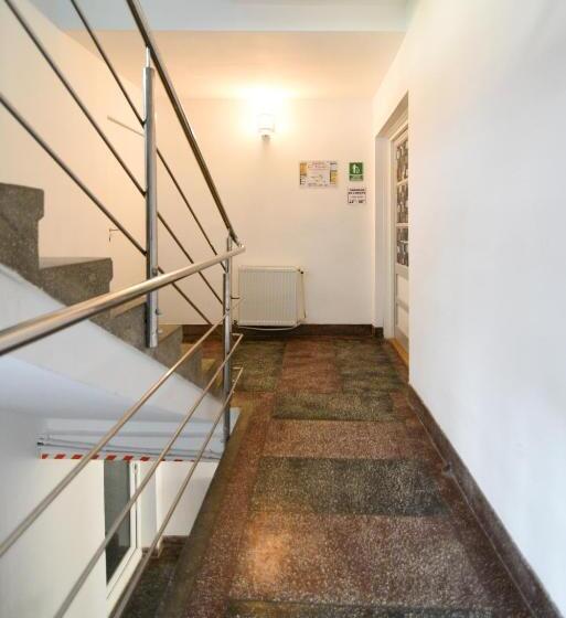 הוסטל Transylvania Guest House