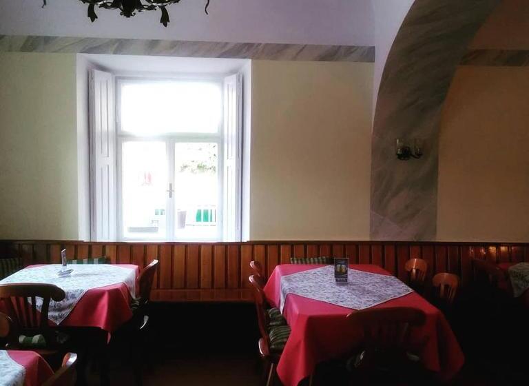 فندق صغير Zur Goldenen Krone