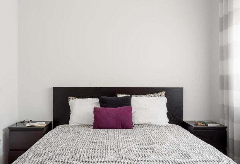 Joivy Sleek House Balcony & 2 Terraces In Porto