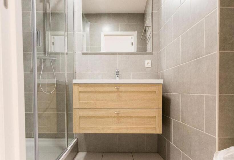 Apartment In Brussels, Degroux By Homenhancement Sa