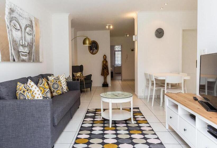 Apartment In Brussels, Degroux By Homenhancement Sa