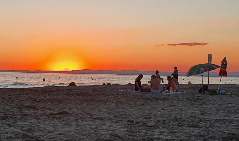 Beau T2 Proche Plage Et Commerces, Logia