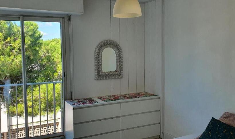 Beau T2 Proche Plage Et Commerces, Logia