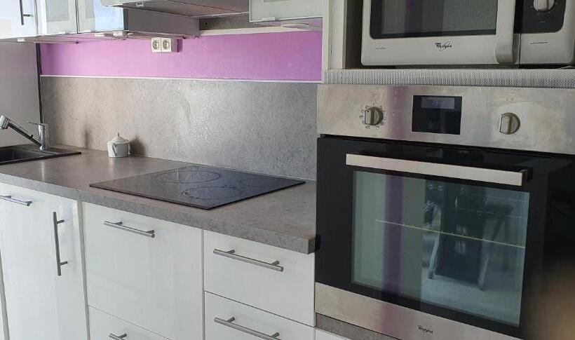 Beau T2 Proche Plage Et Commerces, Logia