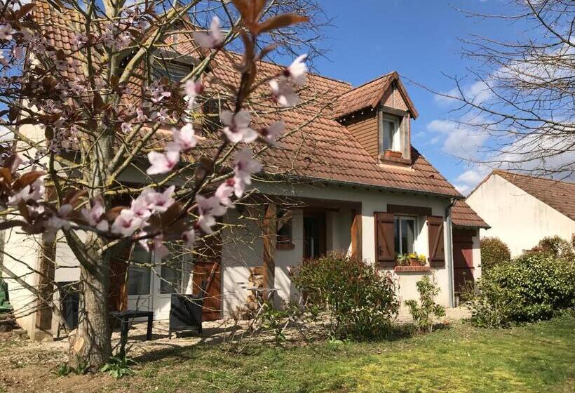 مبيت وإفطار Au Coeur Des Châteaux