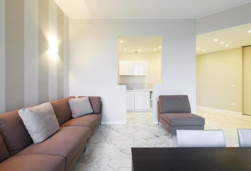 تختخواب و صبحانه Duomo Luxury Apartment