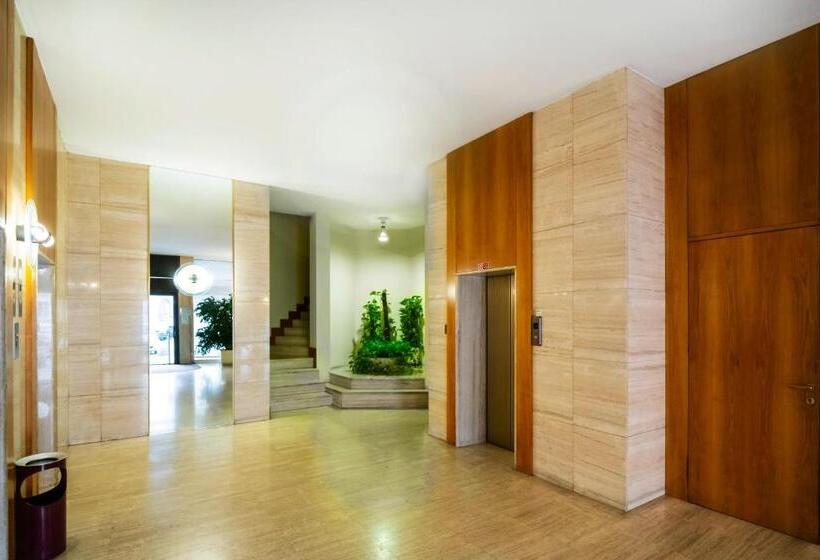 تختخواب و صبحانه Duomo Luxury Apartment