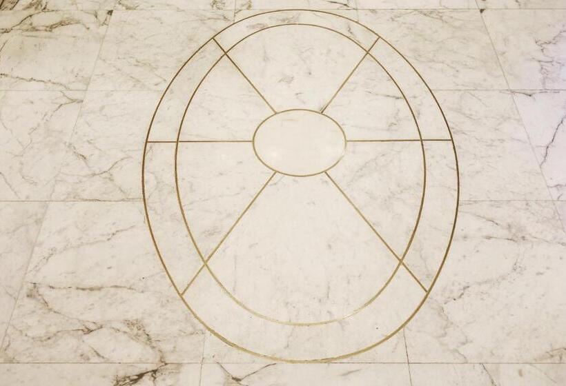 تختخواب و صبحانه Duomo Luxury Apartment