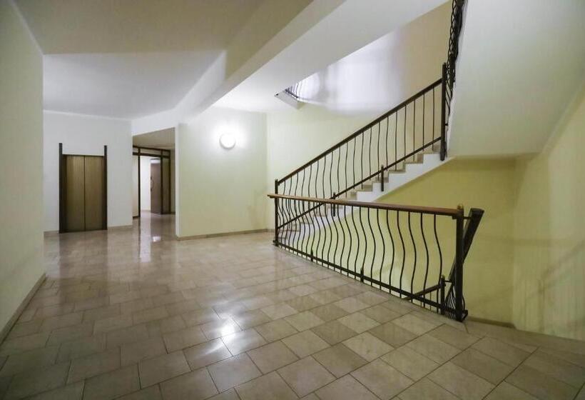 تختخواب و صبحانه Duomo Luxury Apartment