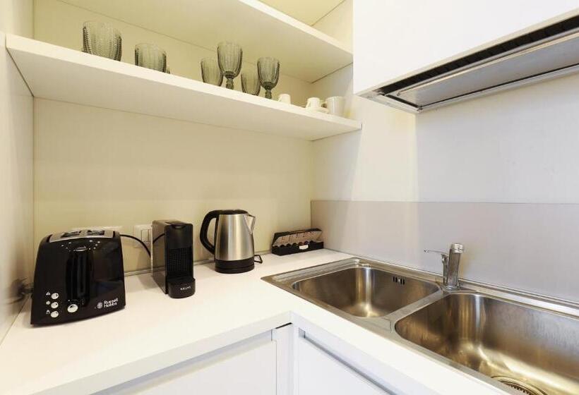 تختخواب و صبحانه Duomo Luxury Apartment