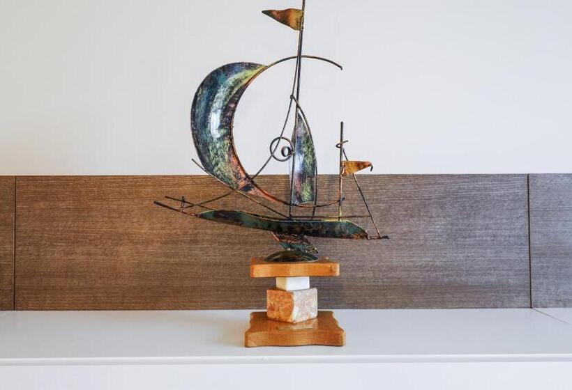 تختخواب و صبحانه Duomo Luxury Apartment