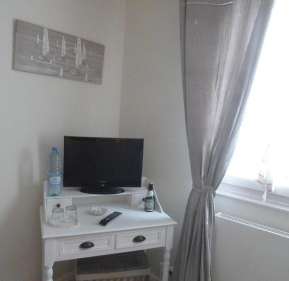 住宿加早餐 L Imprévu