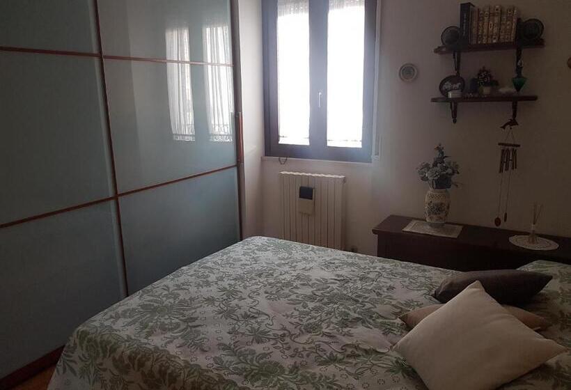 ベッドアンドブレックファースト La Casa Blanca