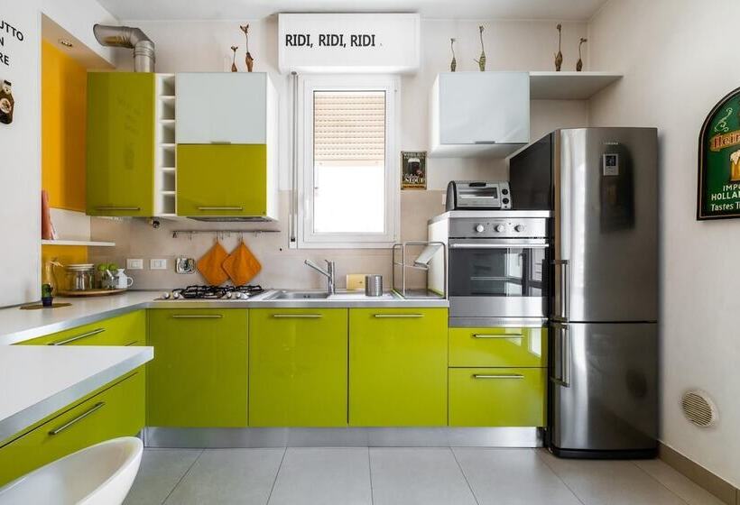 Bergonzoni Modern Apartment By Wonderful Italy