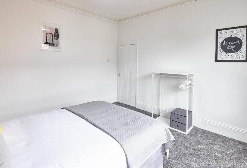 Host Stay 58 Dilston Road