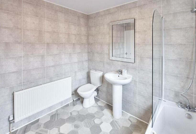 Host Stay 58 Dilston Road