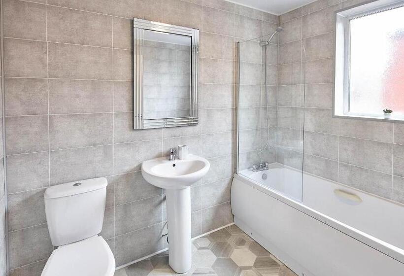 Host Stay 58 Dilston Road