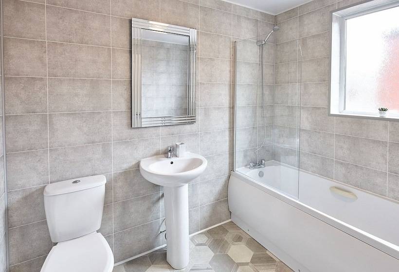 Host Stay 58 Dilston Road