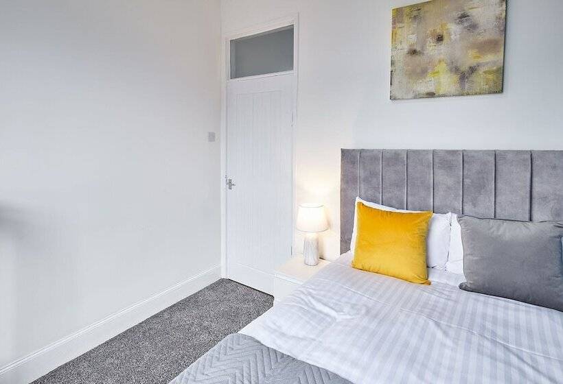 Host Stay 58 Dilston Road