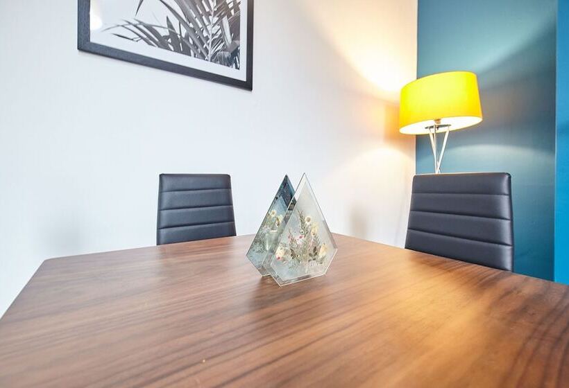 Host Stay 58 Dilston Road