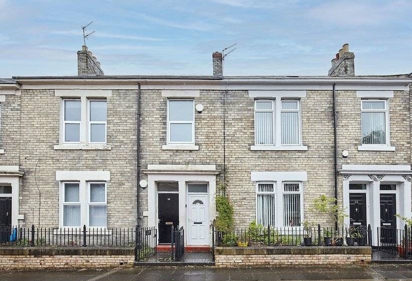 Host Stay 58 Dilston Road