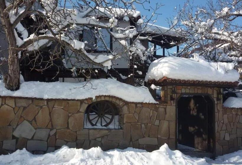 Hôtel семеен хотел национал