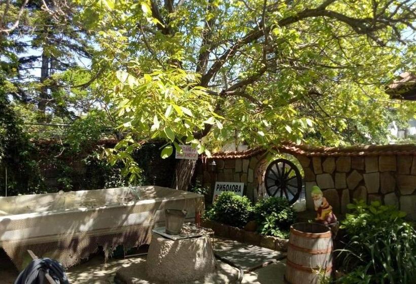 Hotel семеен хотел национал