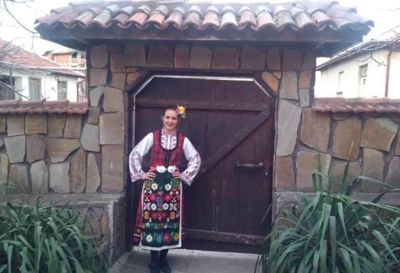 Hôtel семеен хотел национал