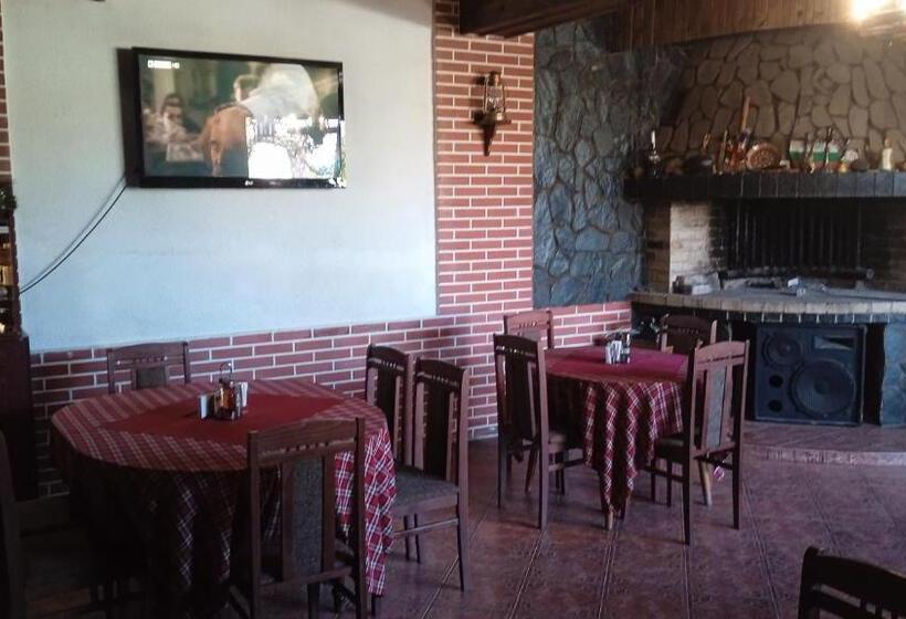 Hôtel семеен хотел национал