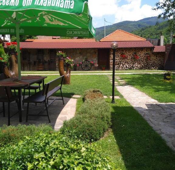 酒店 стар мерак