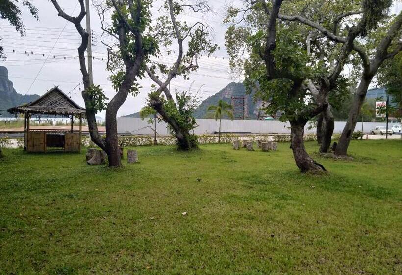 בית מלון כפרי Laytrang Pakmeng Marina Spa And Resort