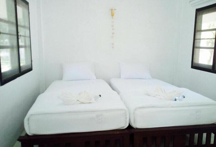 בית מלון כפרי Laytrang Pakmeng Marina Spa And Resort