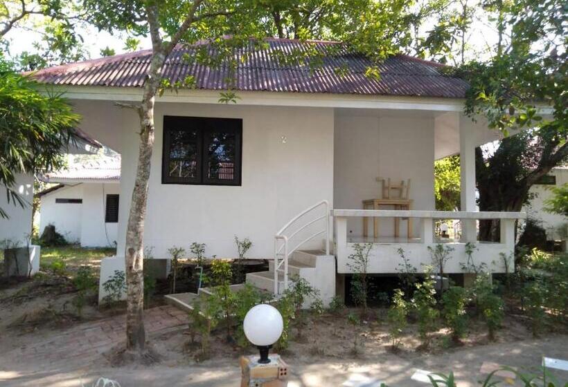 בית מלון כפרי Laytrang Pakmeng Marina Spa And Resort