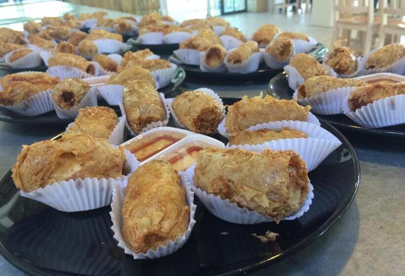 בית מלון כפרי Laytrang Pakmeng Marina Spa And Resort